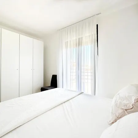 S'akvarel 3 - Private Garage