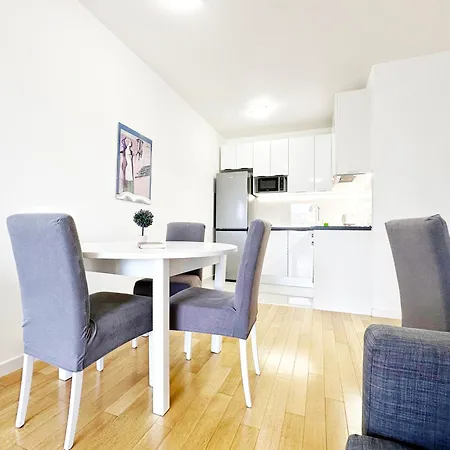 S'akvarel 2 & 3 - Private Garage Apartment *