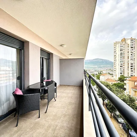 S'akvarel 2 & 3 - Private Garage Apartment *
