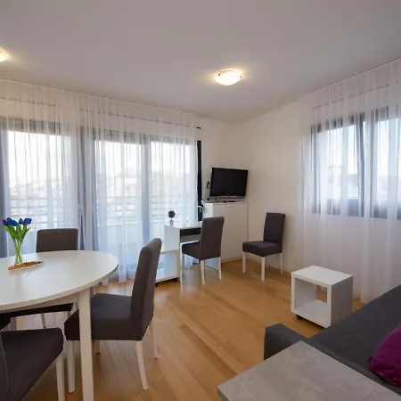 S'akvarel 3 - Private Garage Appartement