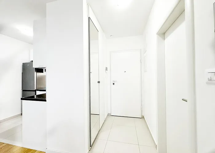 S'akvarel 3 - Private Garage Apartment