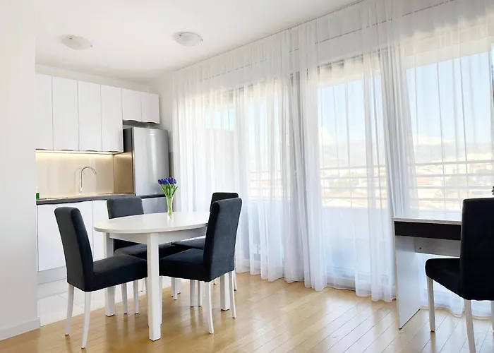 Apartment S'akvarel 3 - Private Garage