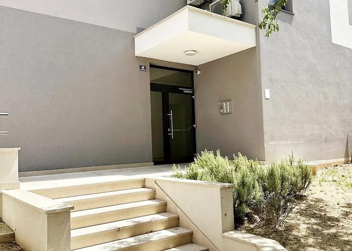 Apartment S'akvarel 3 - Private Garage