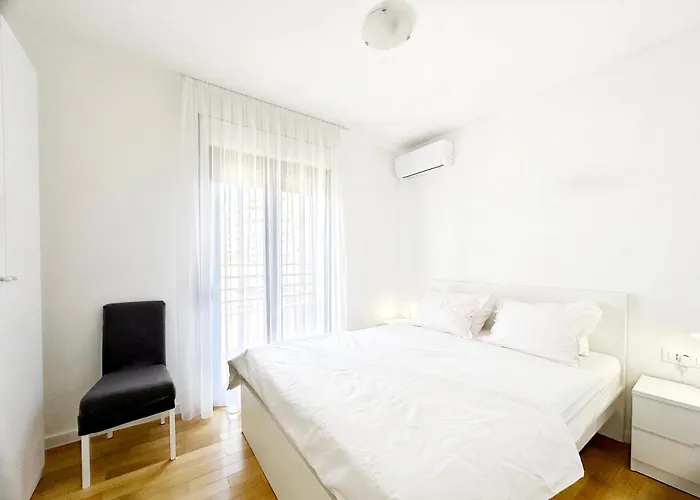 S'akvarel 3 - Private Garage Apartment Split