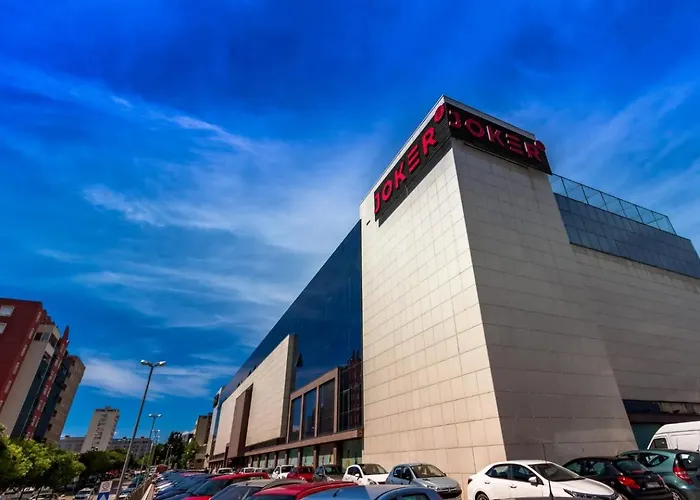 Apartment S'akvarel 3 - Private Garage