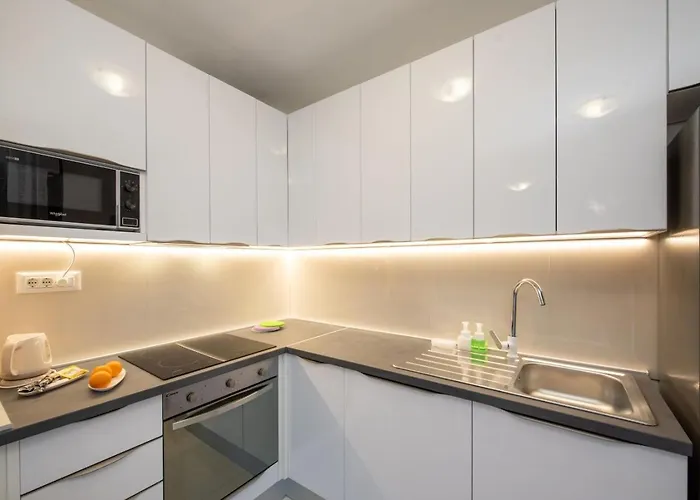 S'akvarel 3 - Private Garage Split